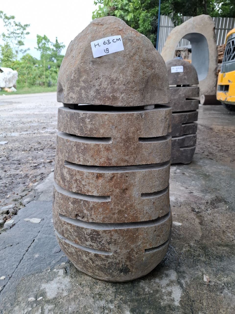 Riverstone Garden Lantern F019