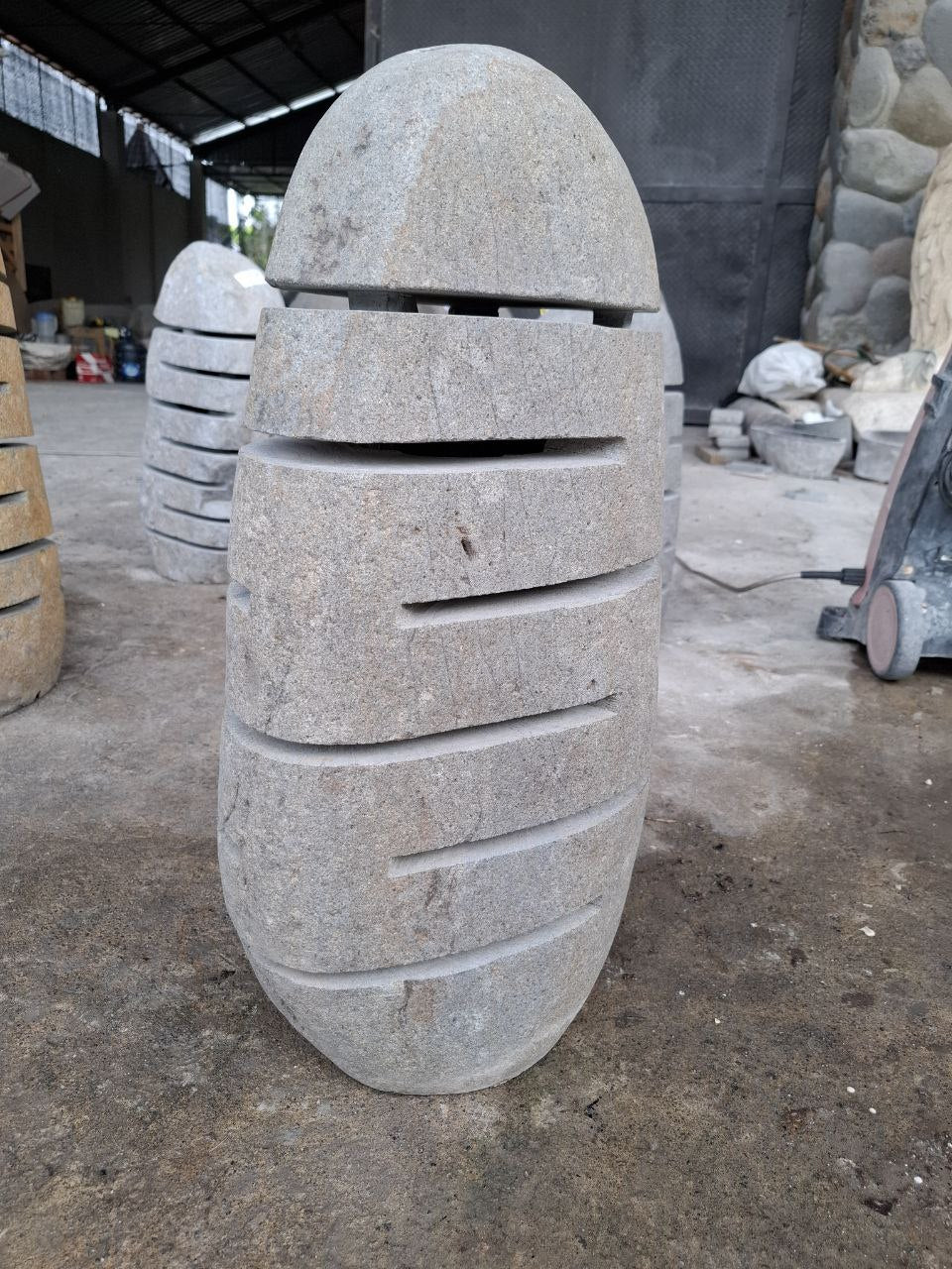 Riverstone Garden Lantern F013