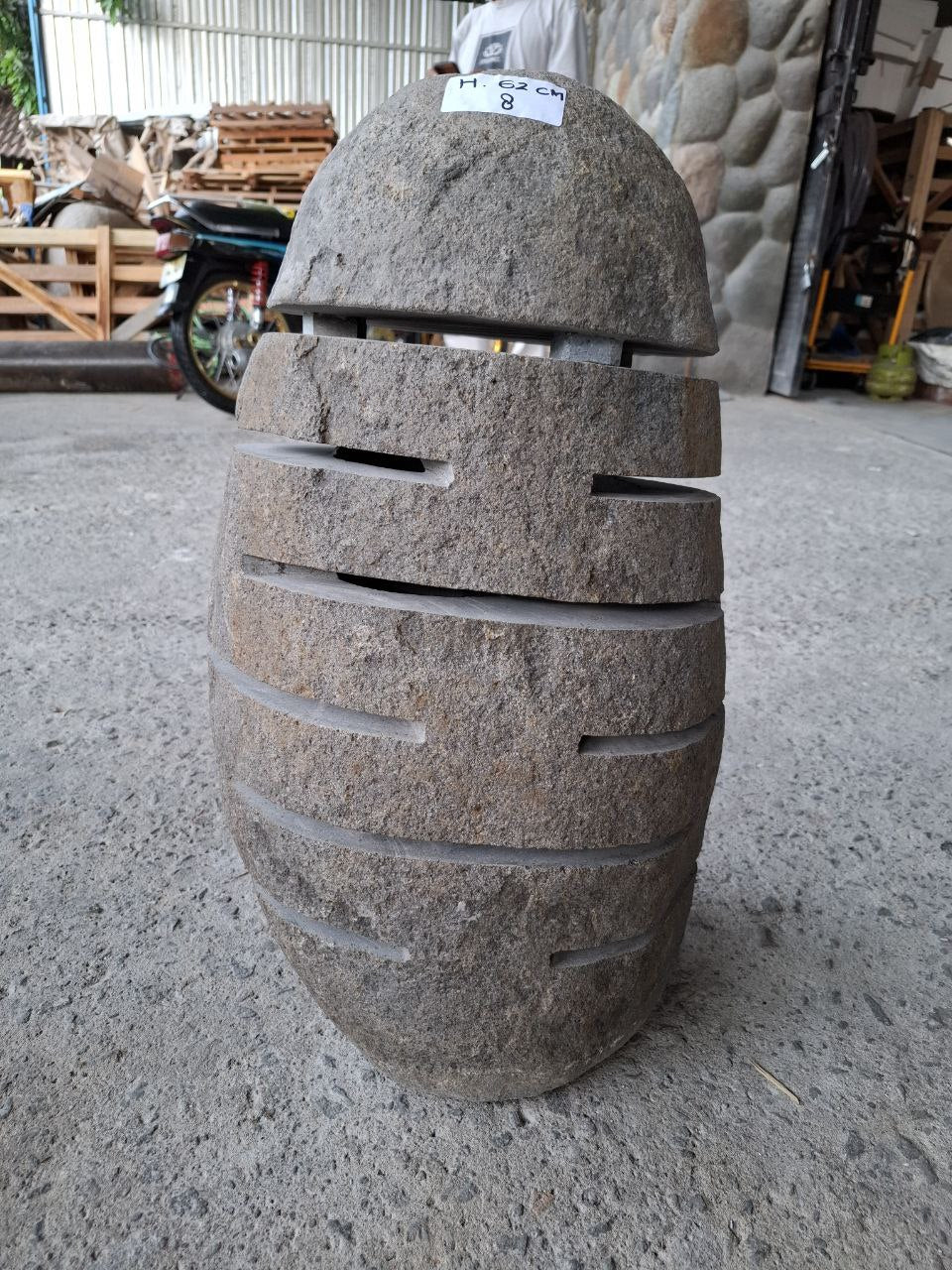 Riverstone Garden Lantern F008