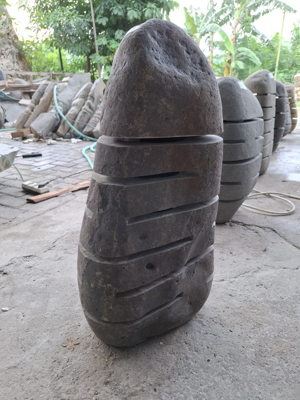 Riverstone Garden Lantern F005