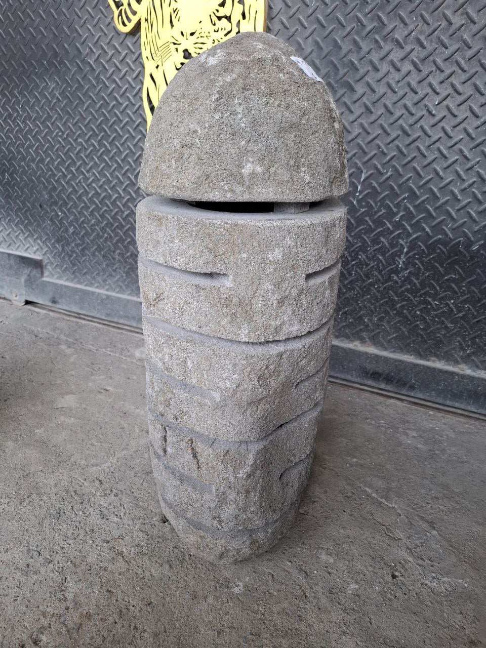 Riverstone Garden Lantern F001